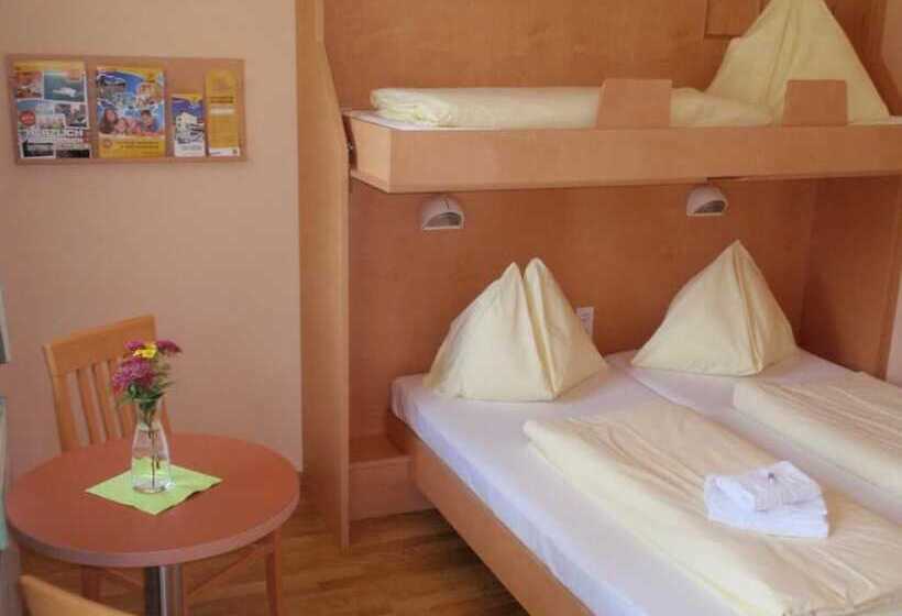 غرفة قياسية ثلاثية, Jufa Hotel Kaprun