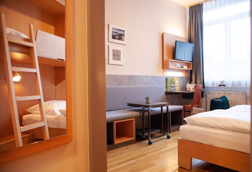 غرفة قياسية ثلاثية, Jufa Hotel Kaprun