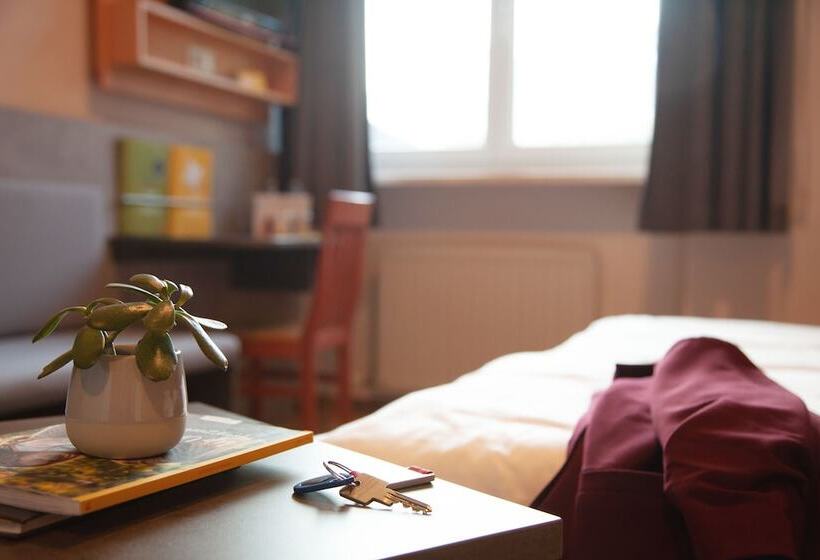اتاق استاندارد سه نفره, Jufa Hotel Kaprun