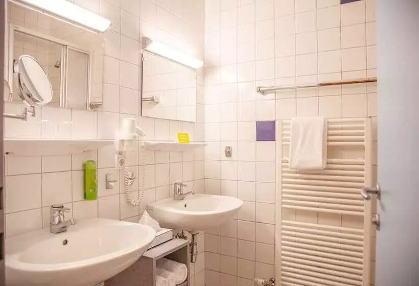 اتاق استاندارد چهار تخته, Jufa Hotel Kaprun