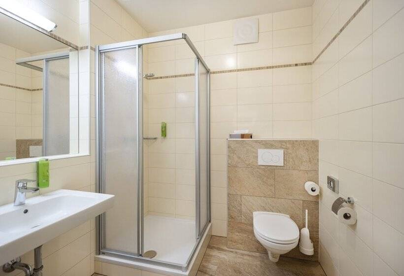 غرفة قياسية رباعية, Jufa Hotel Judenburg