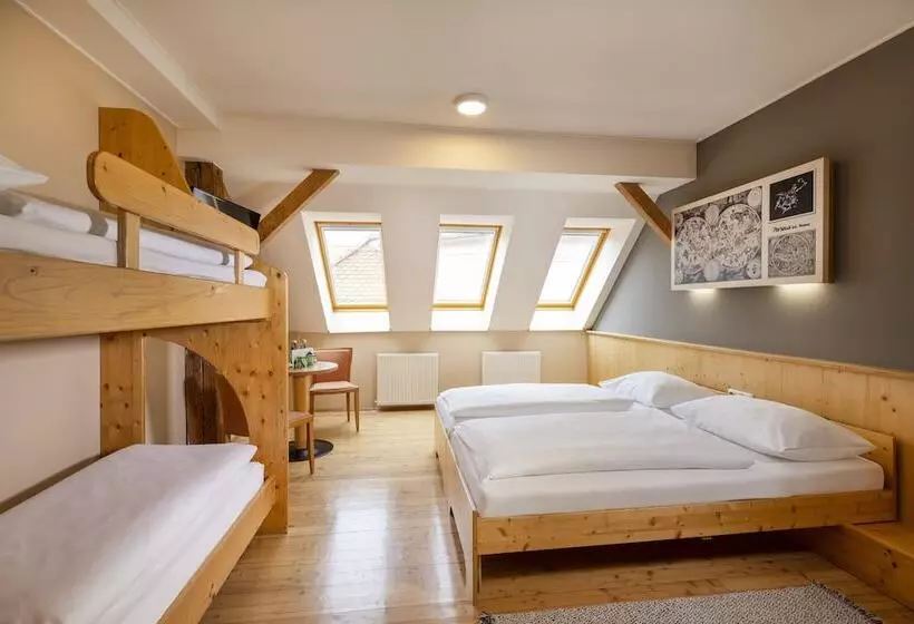 スタンダード４人部屋, Jufa Hotel Judenburg