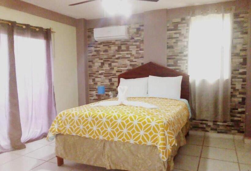 اتاق استاندارد با تخت بزرگ, La Delphina Bed And Breakfast Bar And Grill