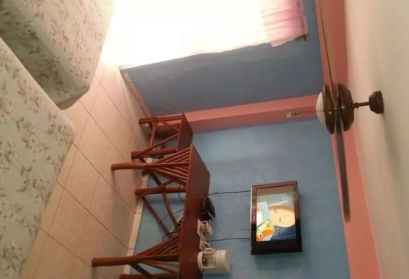 اتاق استاندارد, La Delphina Bed And Breakfast Bar And Grill