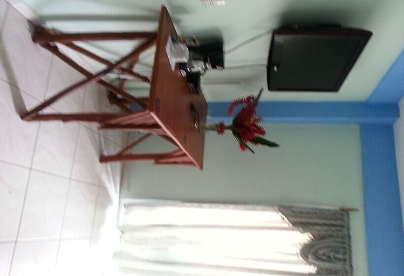 اتاق استاندارد یک نفره, La Delphina Bed And Breakfast Bar And Grill