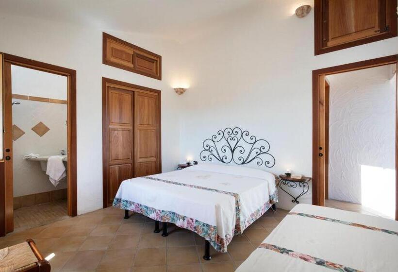 آپارتمان 2 خوابه با چشم‌انداز دریا, Residenza Capriccioli