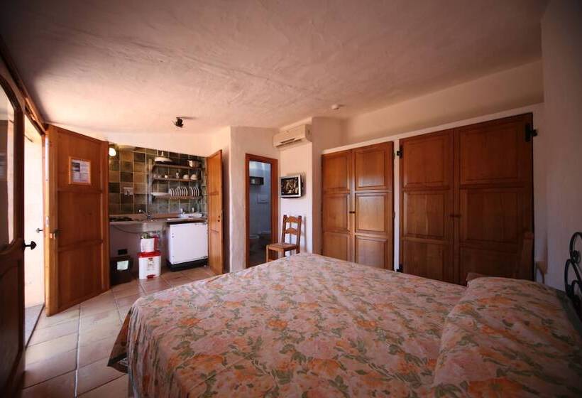 استودیوی استاندارد, Residenza Capriccioli
