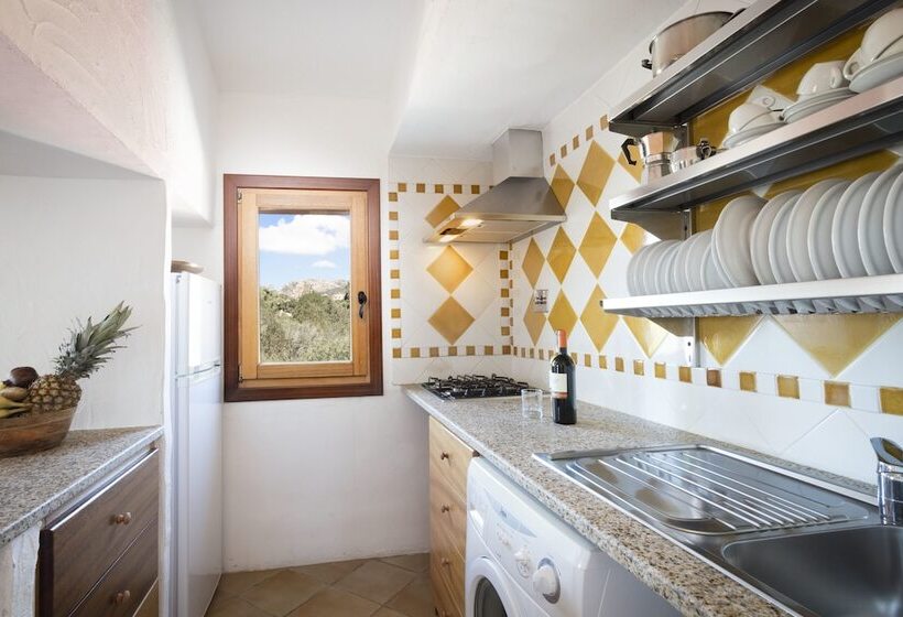 آپارتمان 2 خوابه, Residenza Capriccioli