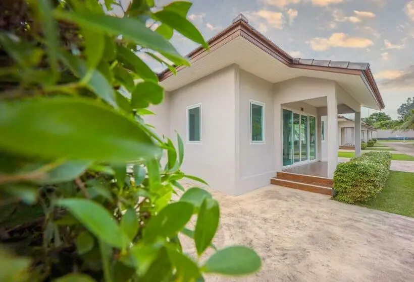 スイート（家族用）, Akard Private Villas Sattahip