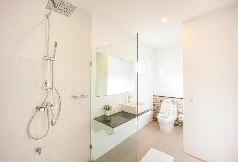 سوییت خانوادگی, Akard Private Villas Sattahip