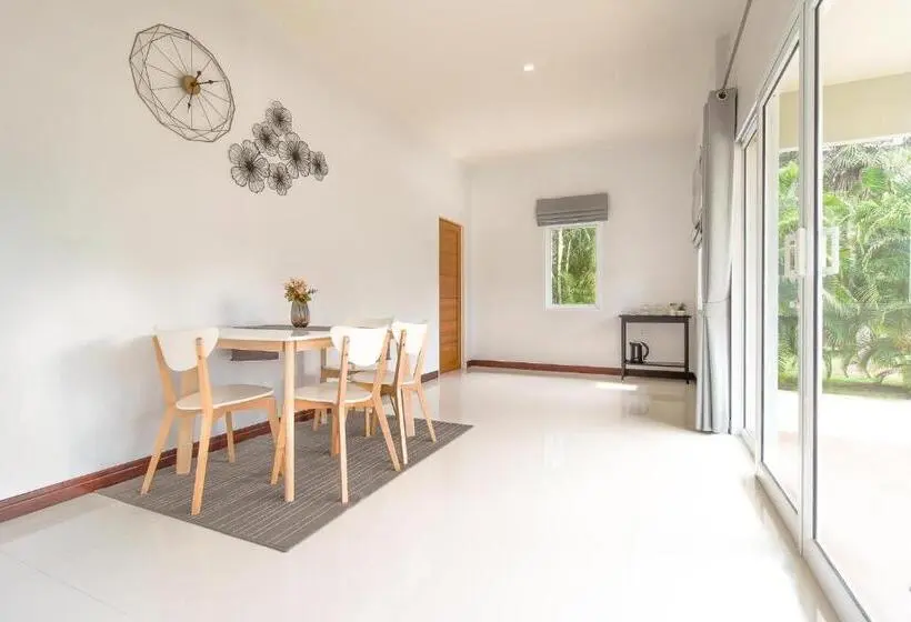スイート（家族用）, Akard Private Villas Sattahip