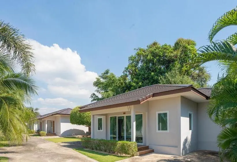 スイート（家族用）, Akard Private Villas Sattahip