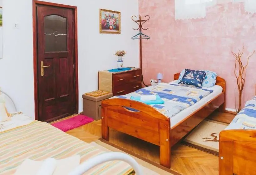 デラックスルーム, Casa Vinco Vici