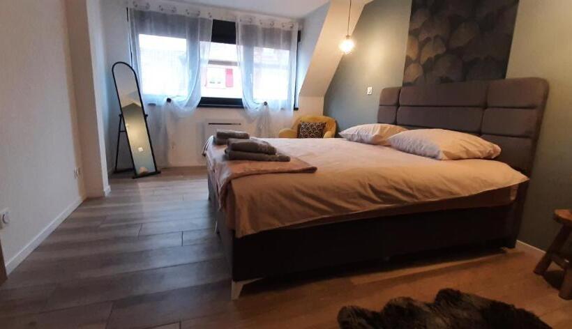 בית, 2 חדרי שינה, Gites Ostheim