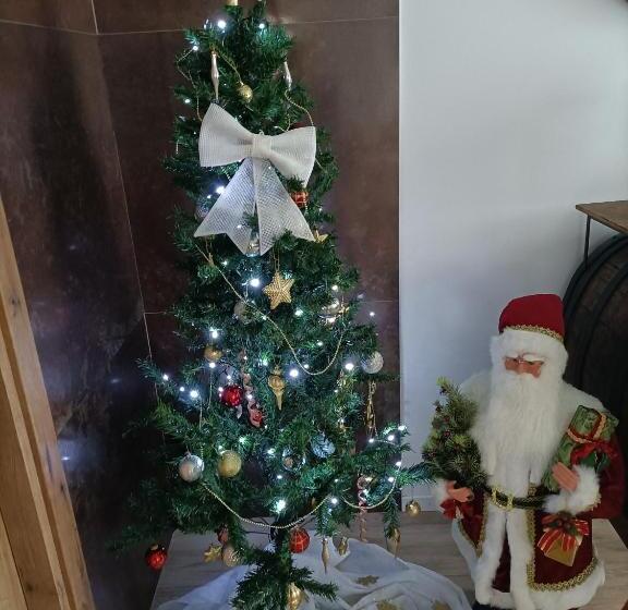 חדר משפחתי, Gites Ostheim