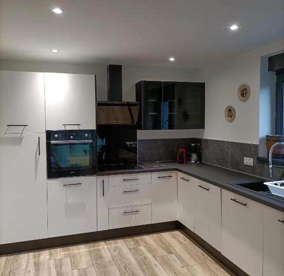 חדר משפחתי, Gites Ostheim