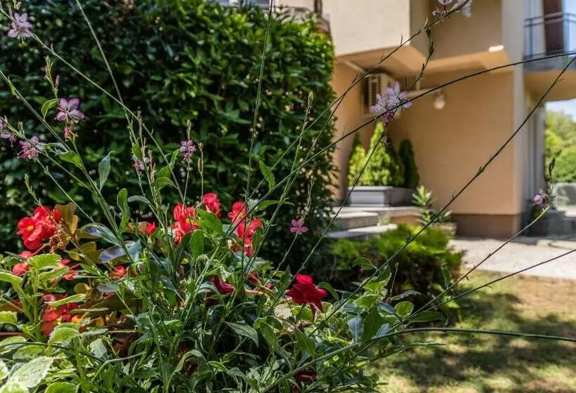 バルコニー付きデラックスルーム, Villa 21 Boutique Rooms