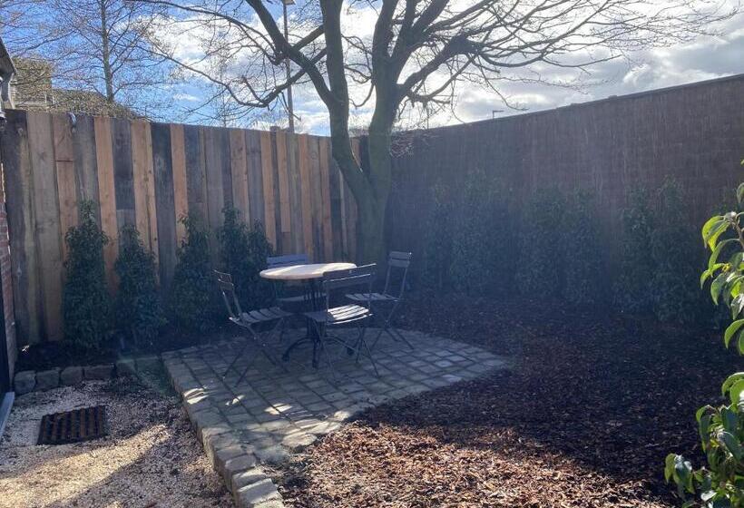 חדר סטנדרט לארבעה, B&b Sint Mariaburg