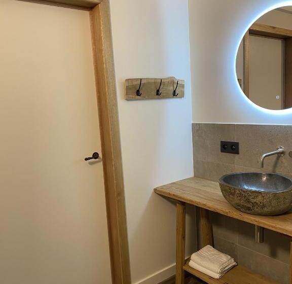 חדר סטנדרט לארבעה, B&b Sint Mariaburg