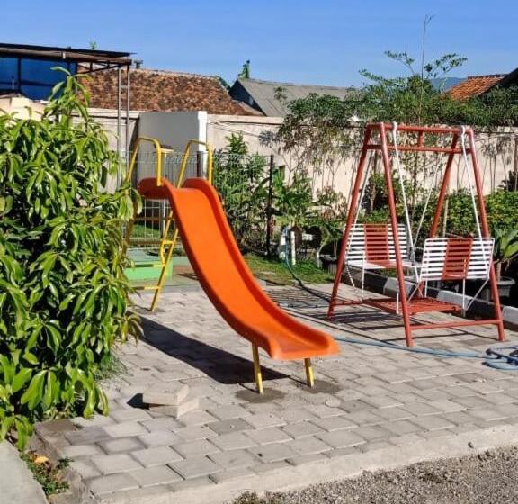 デラックスルーム, Maulana Hills Syariah