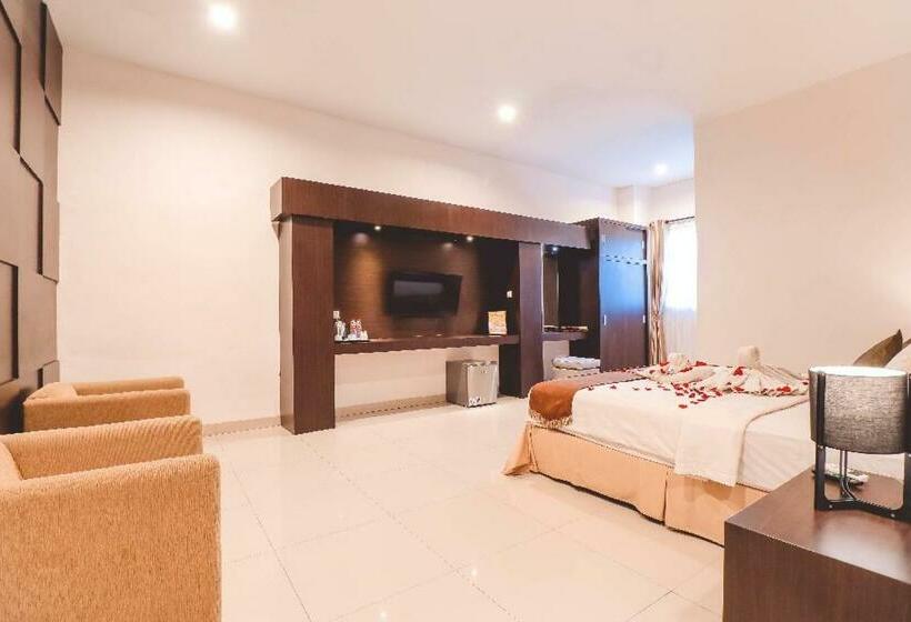 キングサイズベッドのスタンダードルーム, Saka Hotel Medan