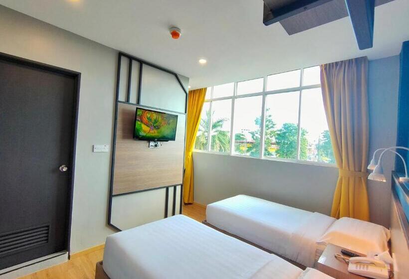 غرفة قياسية, Uptown