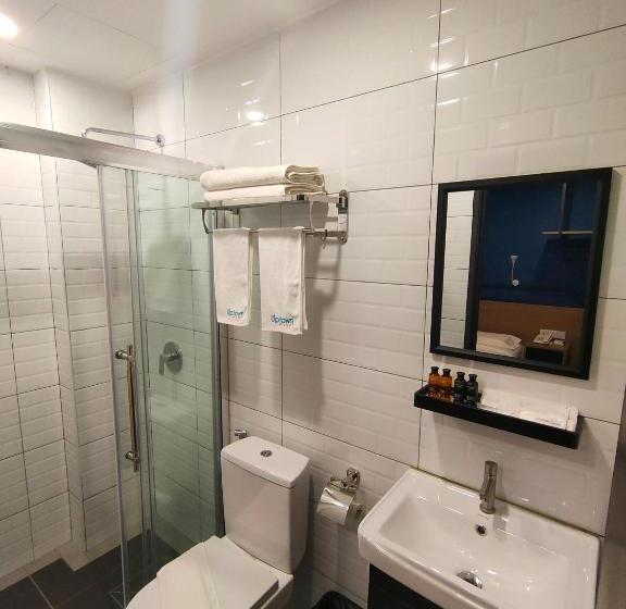 غرفة قياسية, Uptown