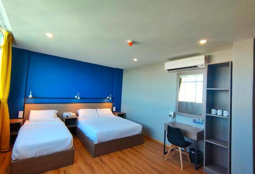 غرفة عائلية, Uptown