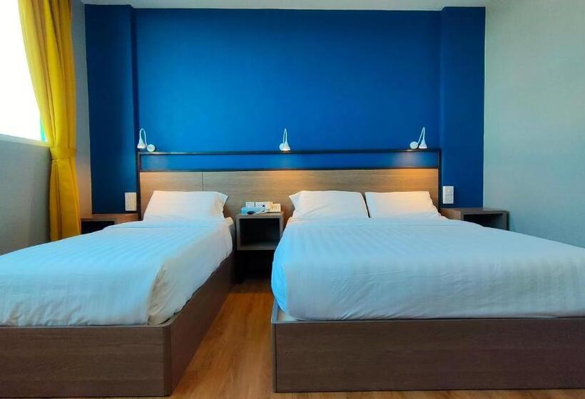 غرفة عائلية, Uptown