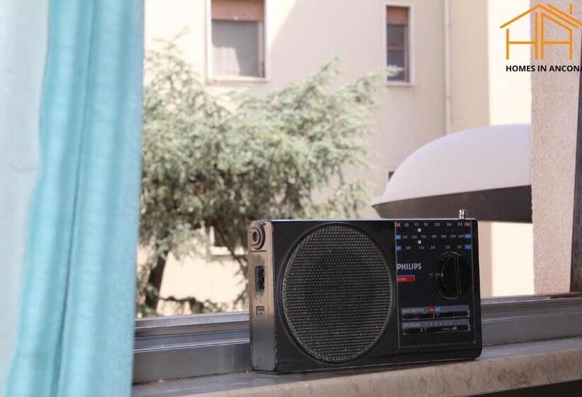 اتاق اکونومی, Urbinhouse