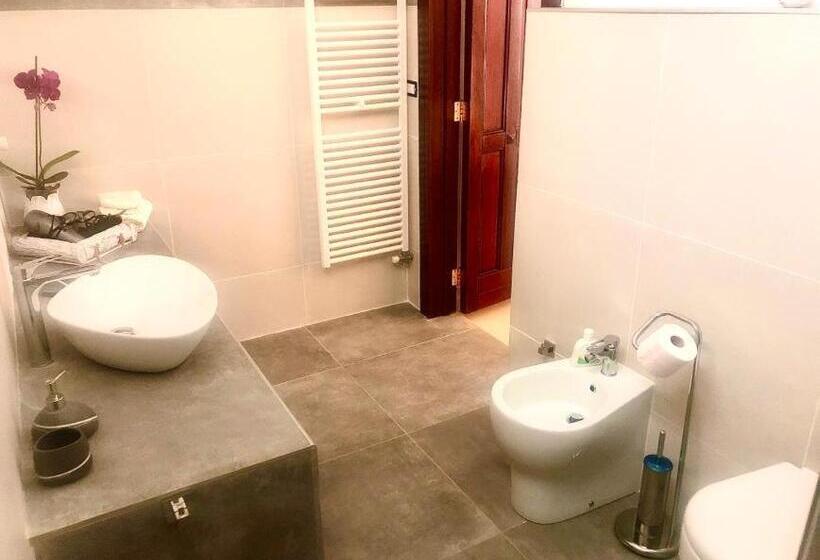 غرفة قياسية, Alba Ad Oriente