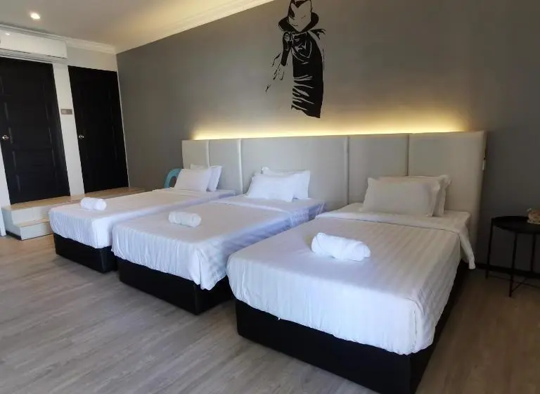 デラックストリプルルーム, Foresight Hostel