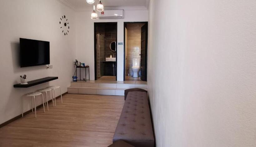 Apartament Rodzinny, Foresight
