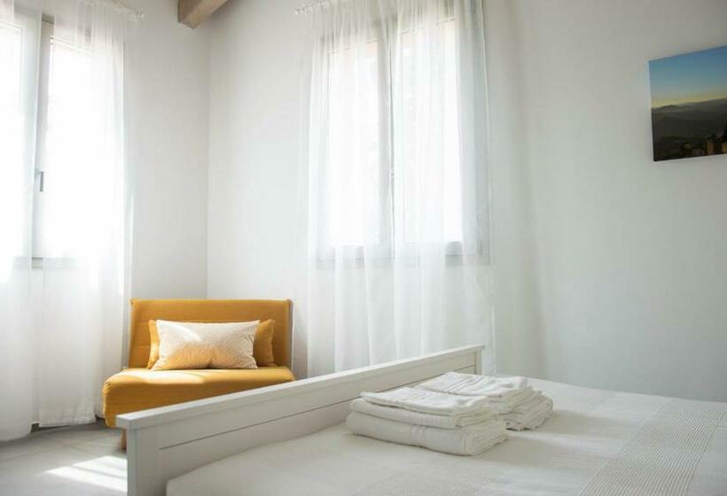 디럭스 룸, La Silvana B&b