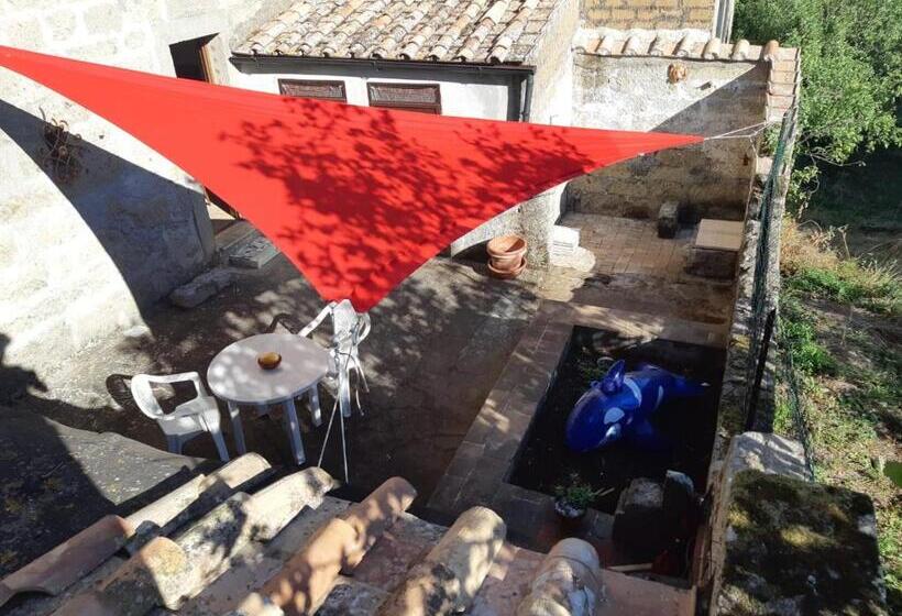 סוויטה משפחתית, La Casa Di Augusto