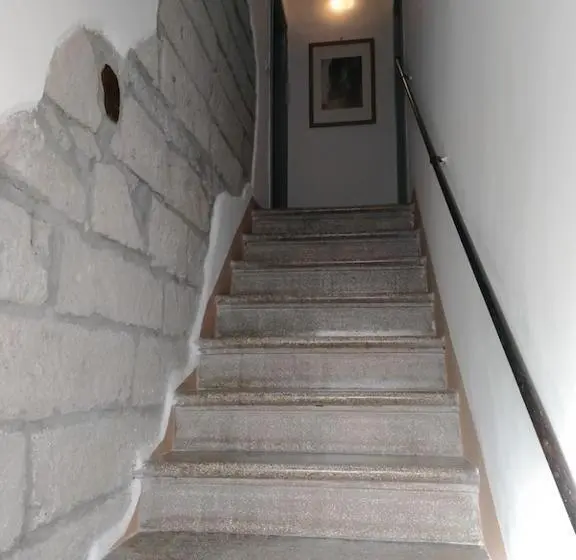 エコノミールーム, La Casa Di Augusto