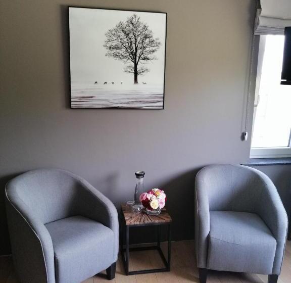 غرفة ديلوكس سرير كينج, La Roseraie