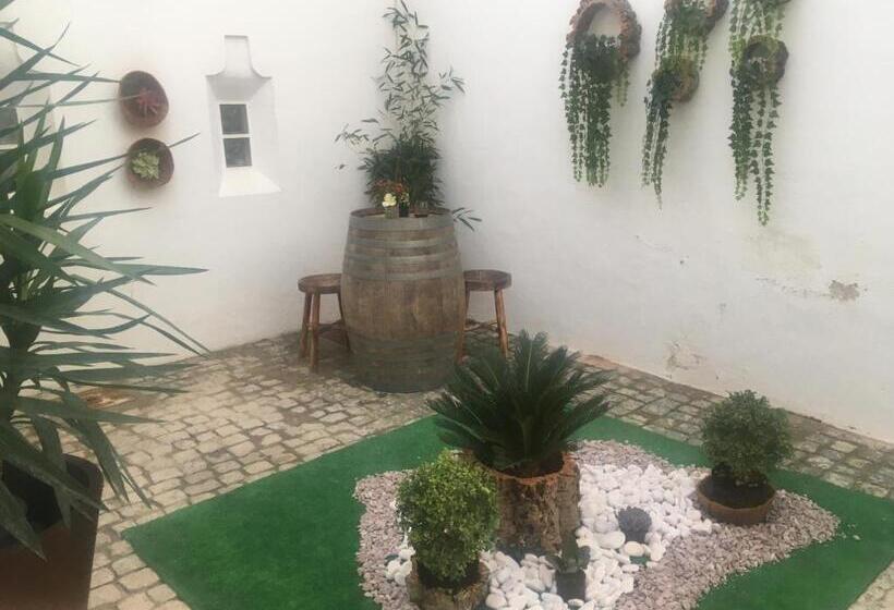 스탠다드 룸 킹사이즈 침대, Rota Vmf Redondo