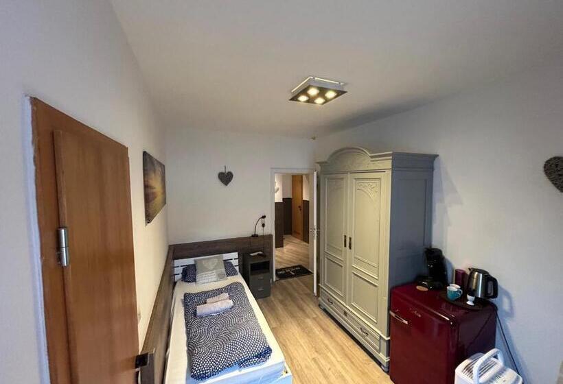 스탠다드 룸, Waldhorn