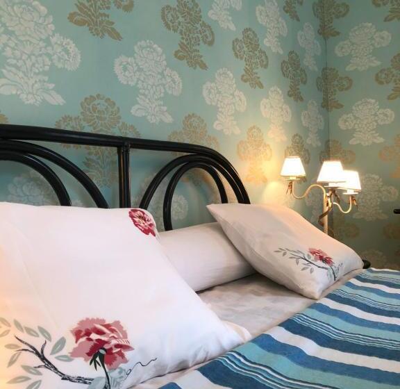 스탠다드 자쿠지 룸, Château Les Tourelles