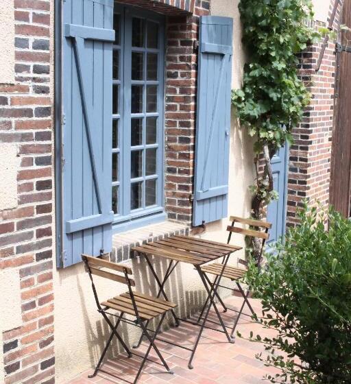 Номер Стандарт Вид на Сад, Le Clos Des Artistes   Chambres D Hôtes