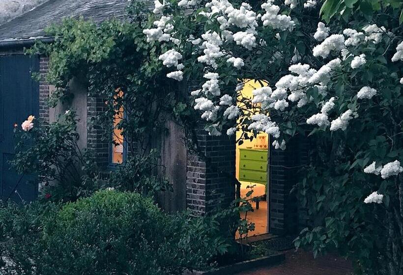 Номер Стандарт Вид на Сад, Le Clos Des Artistes   Chambres D Hôtes