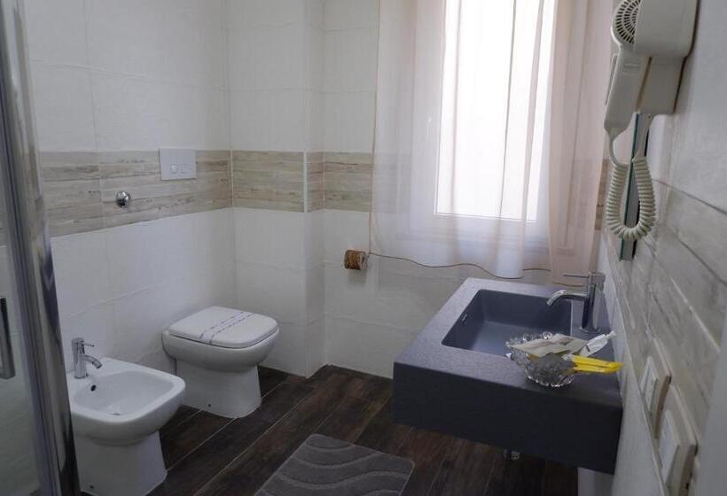 اتاق استاندارد با بالکن, B&b Leus Appartment