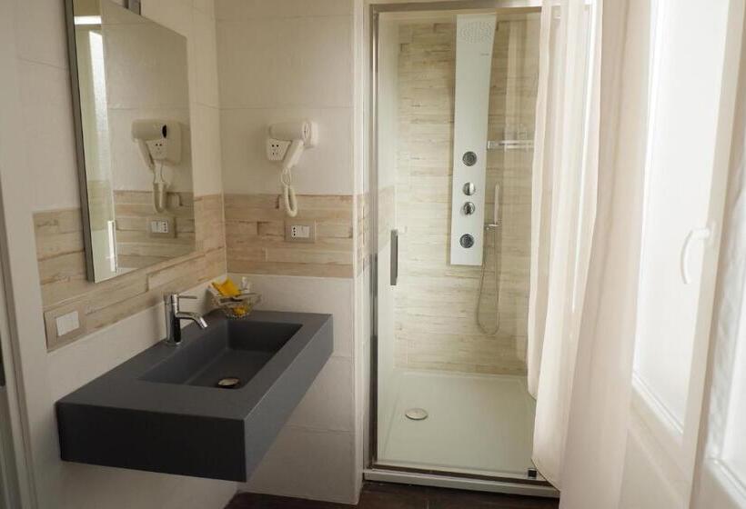 اتاق استاندارد با بالکن, B&b Leus Appartment