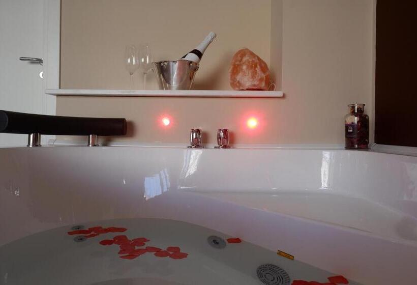 اتاق لوکس, B&b Leus Appartment