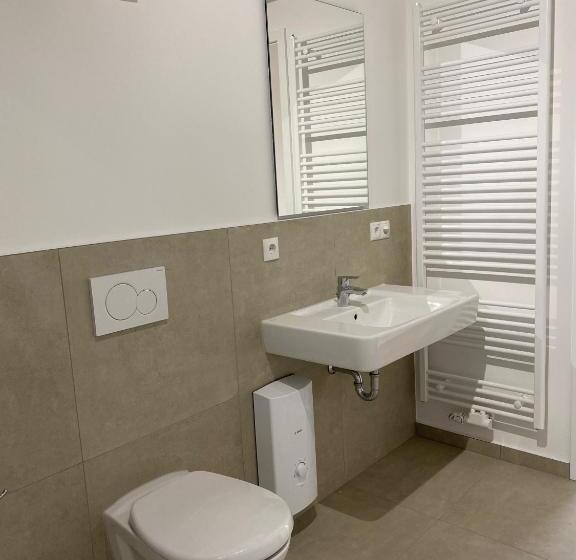 Апартаменты 1 Спальня, City Apartments Kaiserslautern