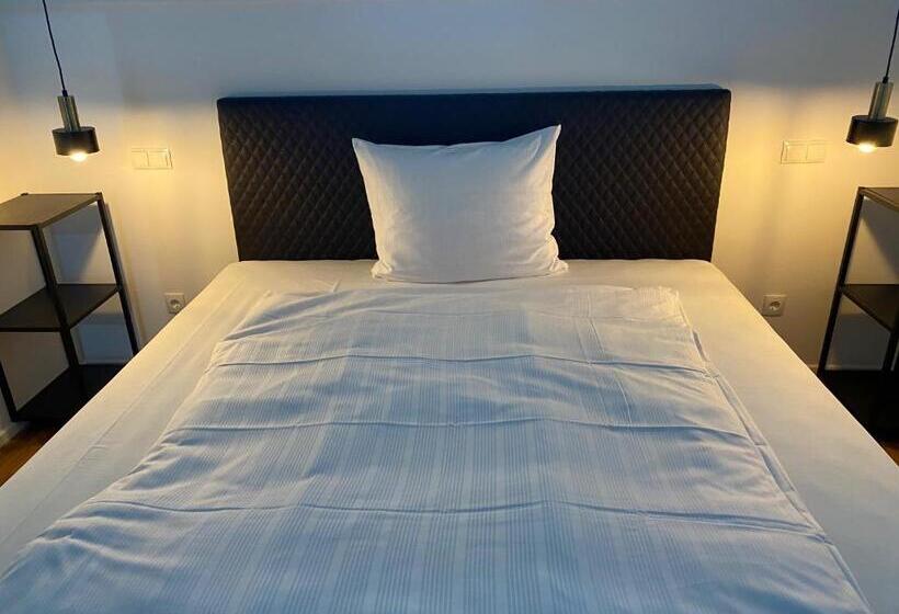 Апартаменты 1 Спальня, City Apartments Kaiserslautern