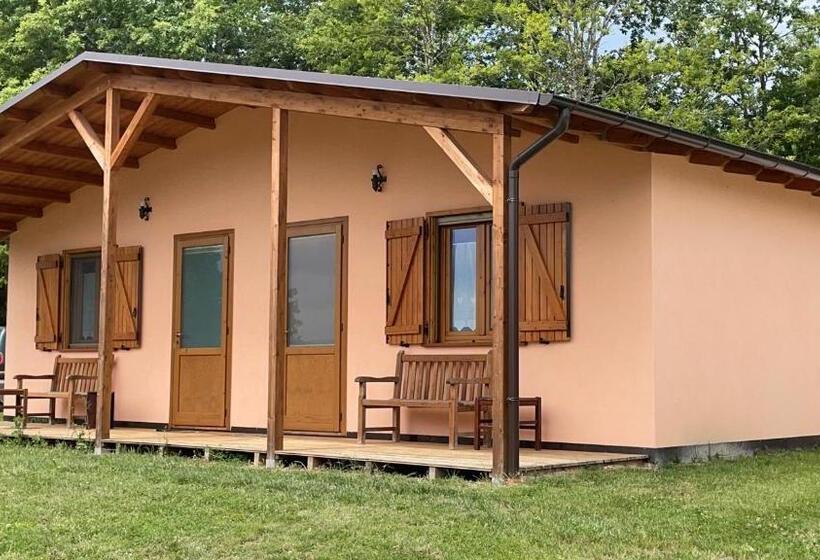 غرفة قياسية ثلاثية, Agriturismo D Apostolo