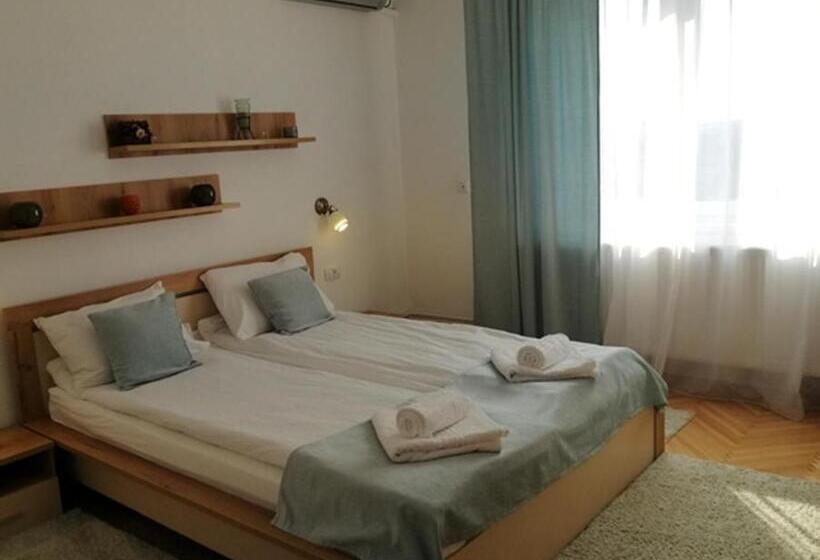 标准间, Check In Kaya