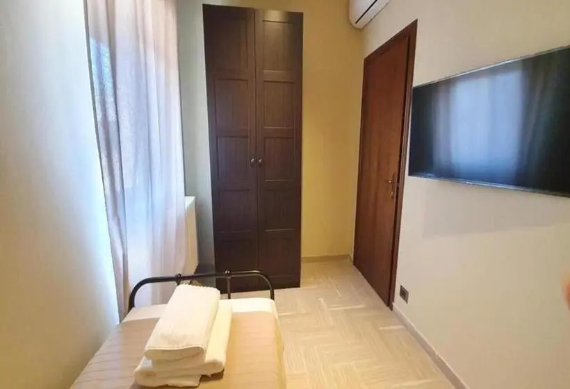 スタンダードシングルルーム, Interno 4   Maselli